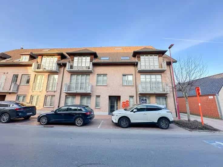 Lichtrijk Appartement Landegem 2 slaapkamers Terras Parkeerplaats