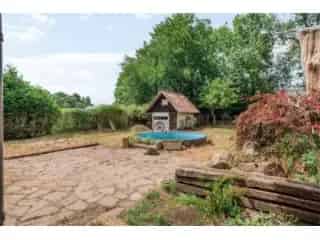 Huis te koop Hoevenen 3 slaapkamers grote tuin renovatie of bouwgrond