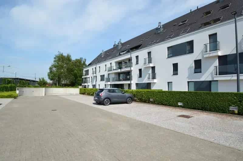Autostandplaats Station Beernem