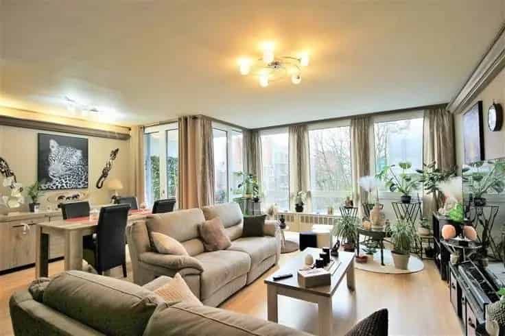 Appartement Te Koop 100m2  Nabij Scholen