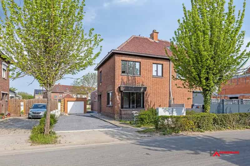 Huis te koop: 4 slaapkamers, tuin en garage