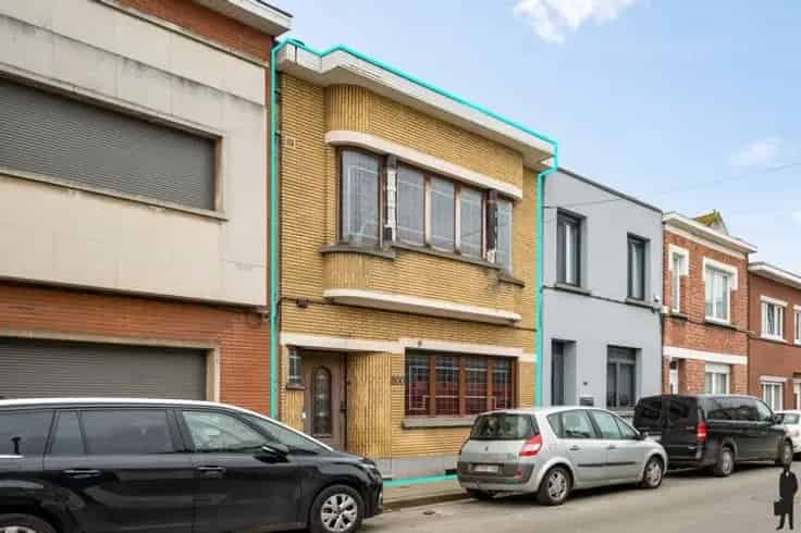Huis Te Koop Ruime Tuin Centrale Ligging 3 Slaapkamers