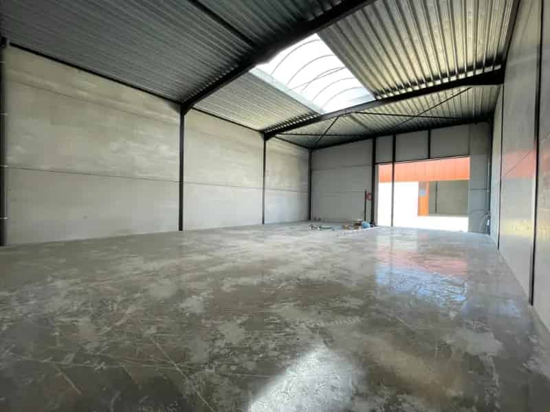 Magazijn te Huur Evergem - 220m² KMO Units