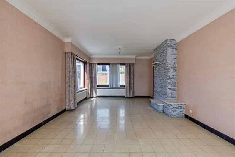 Te renoveren woning in Eine