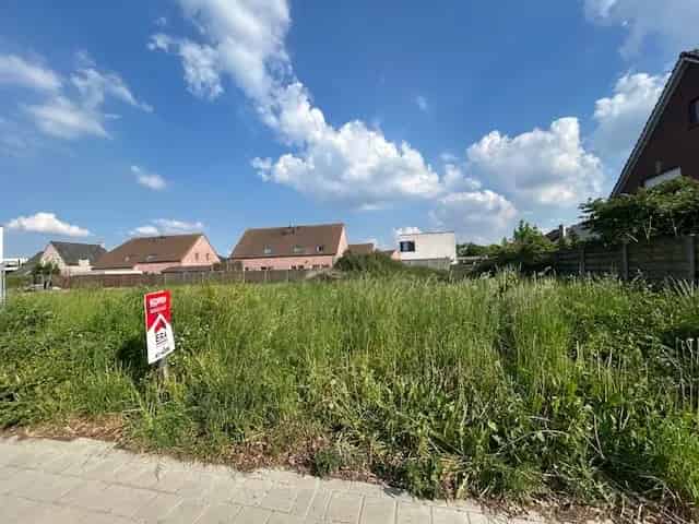 Bouwgrond te koop Wevelgem 468m² Zuidgericht