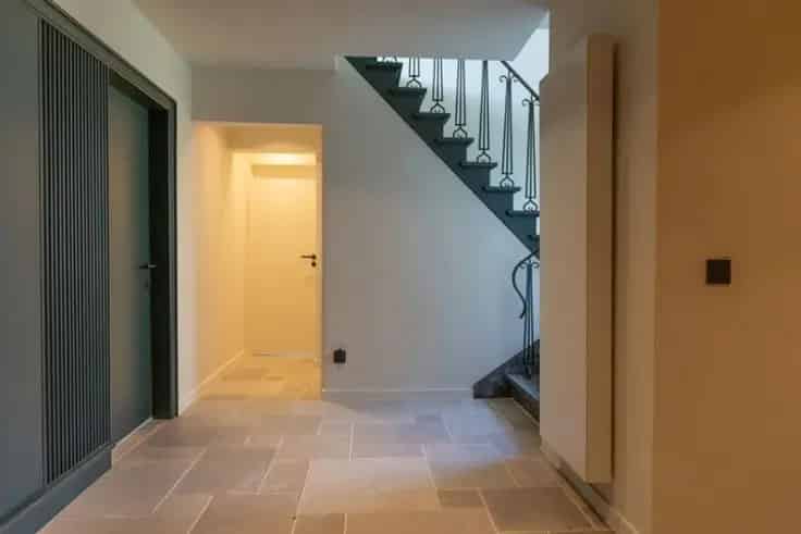 Gerenoveerde Villa te Koop Hansbeke Nabij Station