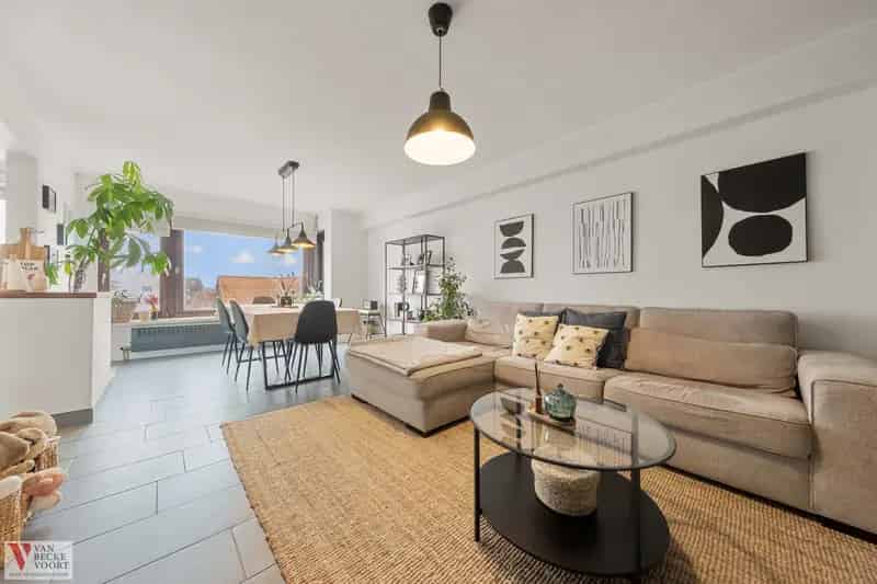 Gerenoveerd Appartement 80m² Nabij Oostende
