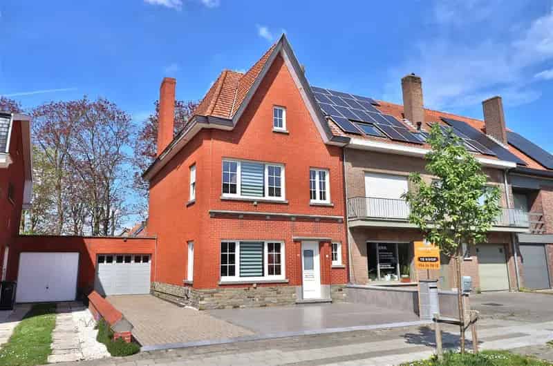 Huis te koop Sint-Elisabeth: Ruime burgerwoning met garage en tuin