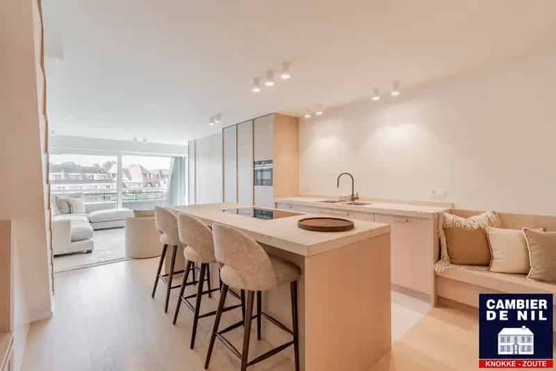 Duplex Penthouse te huur met grote terrassen en open zicht