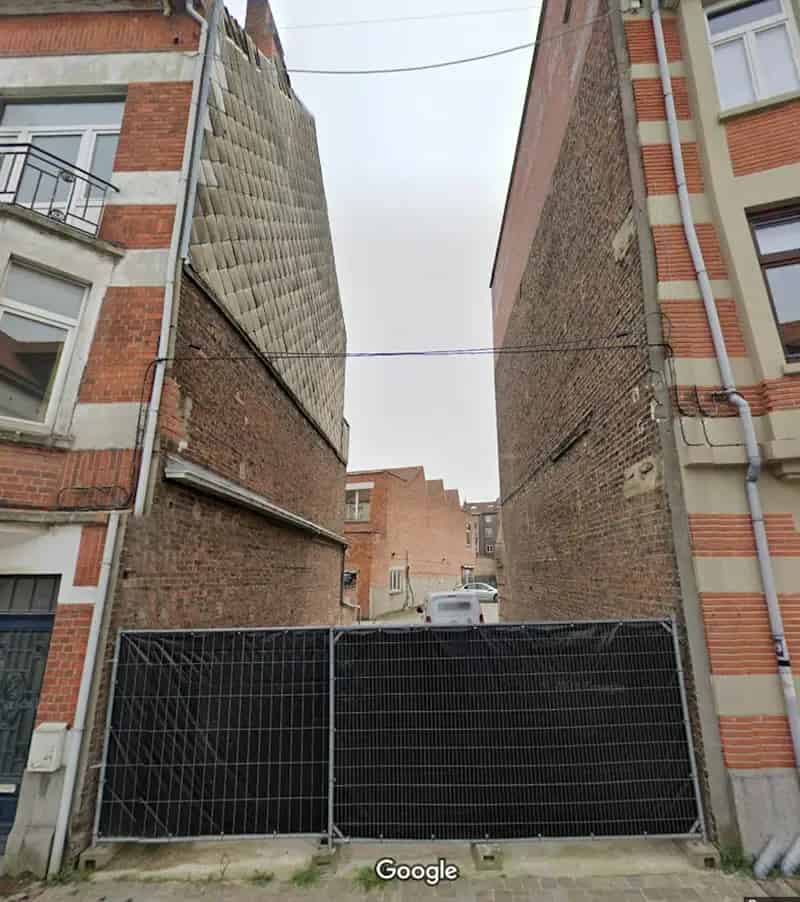Bouwgrond te huur Elsene: Te renoveren woning 215m²