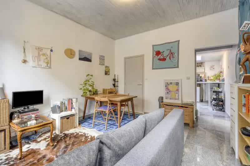 Rijwoning te koop Gent - Rustige straat - 2 slaapkamers