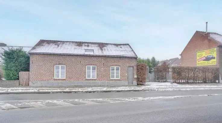 Ruime Gerenoveerde Woning te Koop