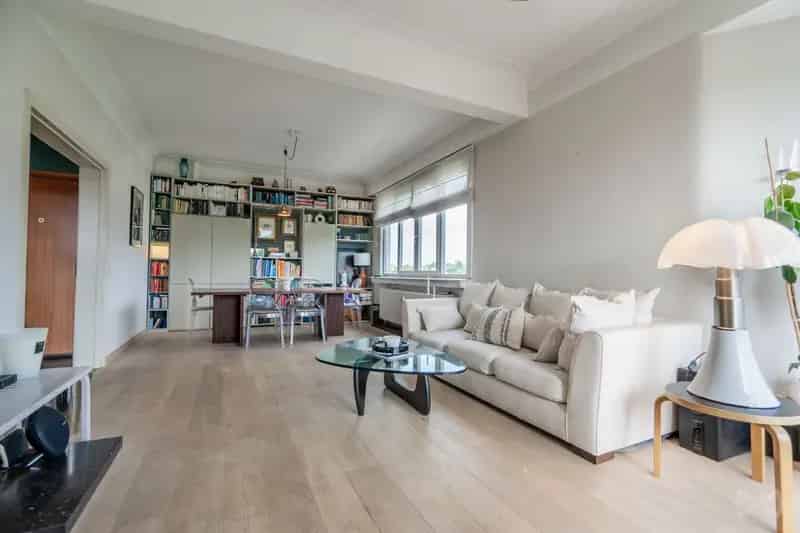 Appartement 3 slaapkamers Anderlecht gerenoveerd