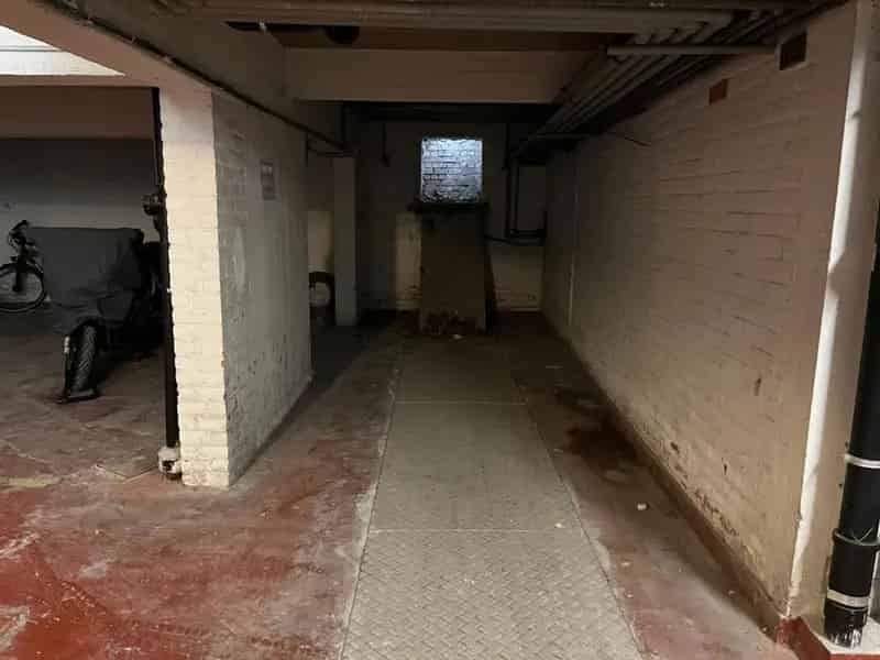 Garage te Koop Knokke Centrum Nabij Lippenslaan