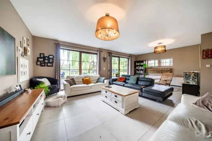 Villa te Koop Rustige Wijk Nabij Brussel
