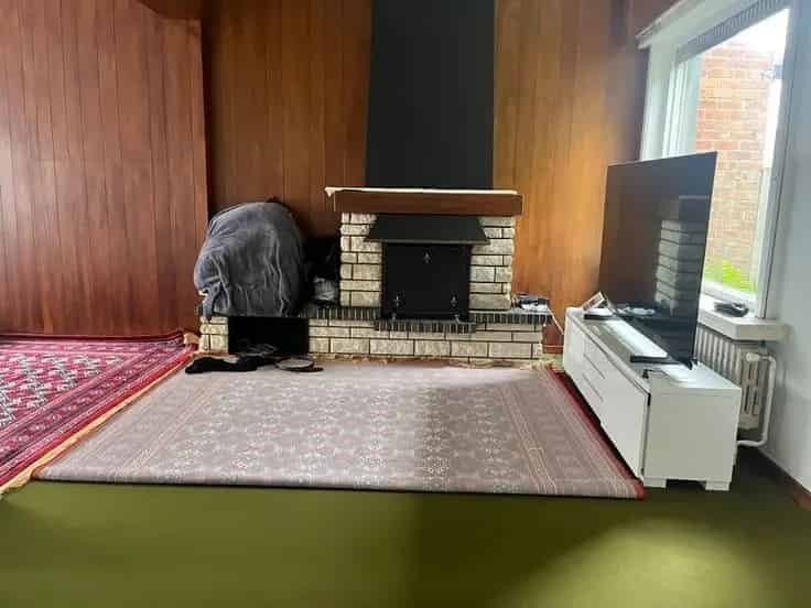 Huis Te Koop Sijsele: Ruime woning te renoveren met garage en tuin