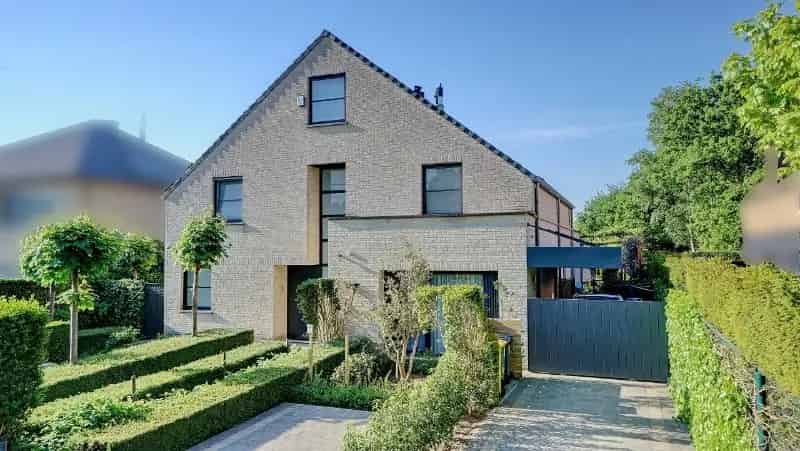 Zeer Rustig Gelegen Villa 330m² 8a45ca Zuidgerichte Tuin