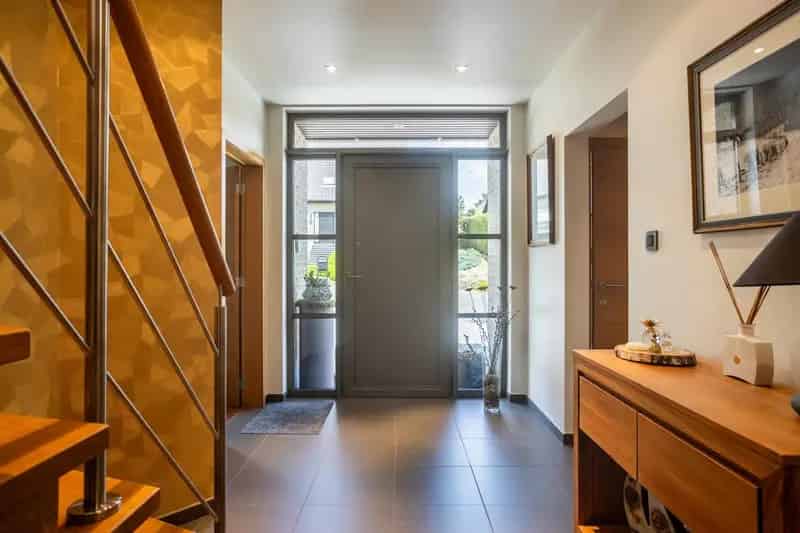 Instapklare woning 4 slaapkamers zwembad poolhouse