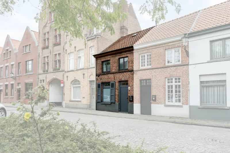 Huis te huur Brugge: Gemoderniseerde stadswoning met tuin