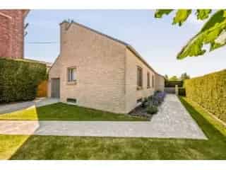 Huis te koop Kruiseke 239m2 gerenoveerd 2018