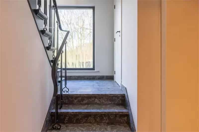 Villa te koop Hansbeke 4 slaapkamers gerenoveerd