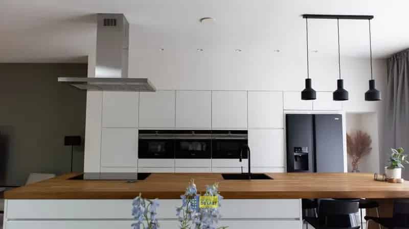 Ruime woning te Schelle met grote garage en tuin