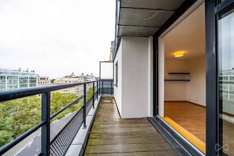 Penthouse 1 Slaapkamer Terras Parkeerplaats Stephaniebuurt Brussel