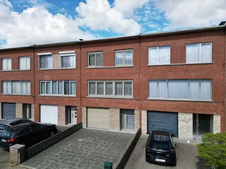 Huis te koop 3 slaapkamers rustige ligging gerenoveerd