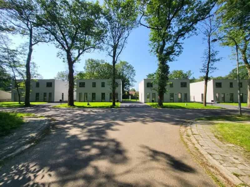 Halfopen energiezuinige gezinswoning - Ideale investering
