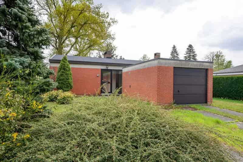 Te renoveren open bebouwing met 3 slaapkamers
