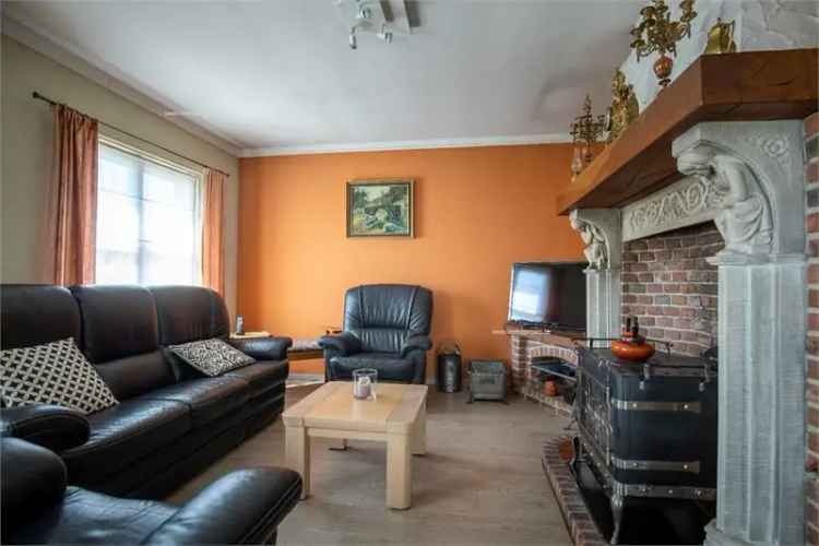 Ruime Vrijstaande Woning te Koop Zedelgem