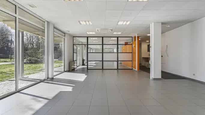 Kantoor te Huur Roeselare Noordstraat 341m²
