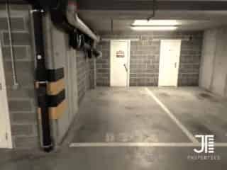 Garagebox te Koop Elsene - Grote Auto of Bestelwagen