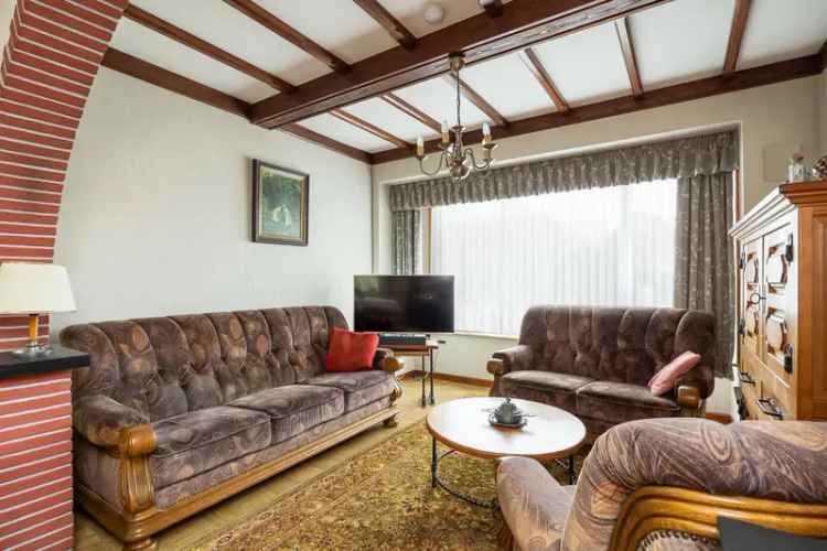 Woning met Zuidoostgerichte Tuin in Koningslo
