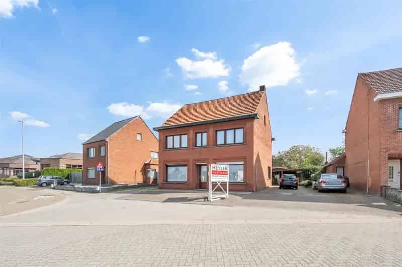 Handelshuis met Schrijnwerkerij Balen