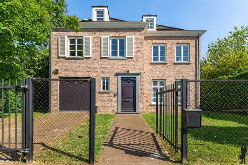 Prachtige OB 4 slaapkamers 2 badkamers ZO tuin