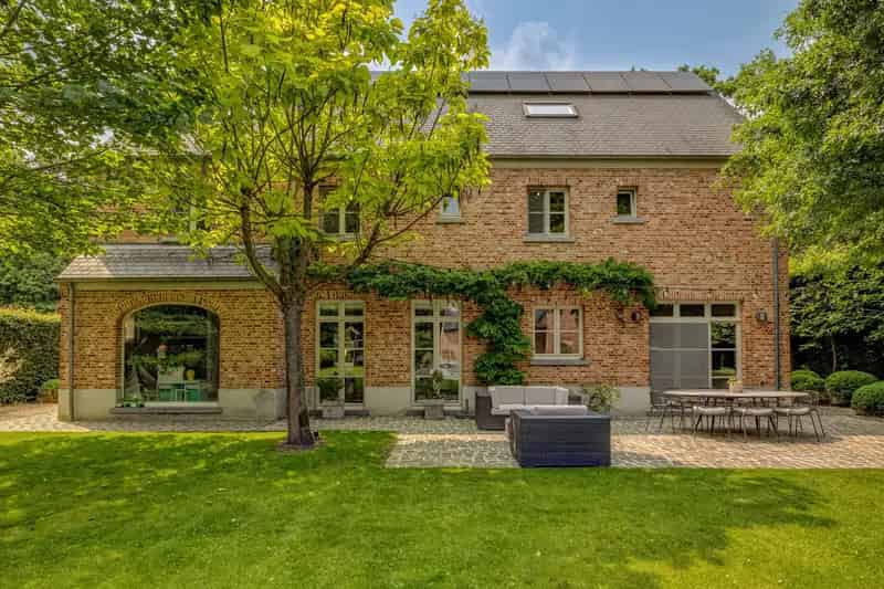 Huis te koop: Luxe villa met zwembad en 5 slaapkamers
