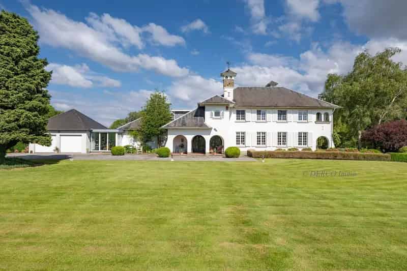 Authentieke Villa 14900m2 Prachtig Terreinen Vergezichten