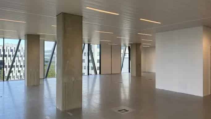 Kantoorruimte te koop Roeselare 238m2 6 parkeerplaatsen