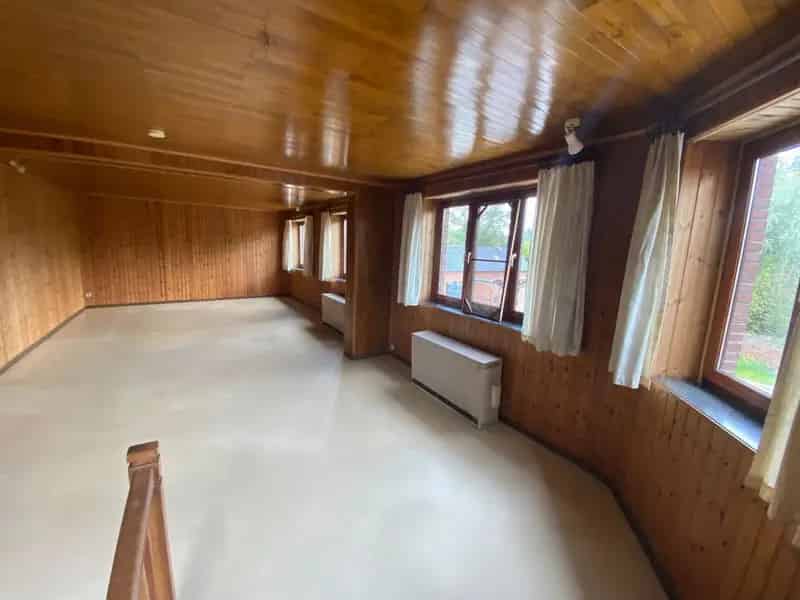 Winkelruimte Woongedeelte Appartement Garage 2 Loodsen