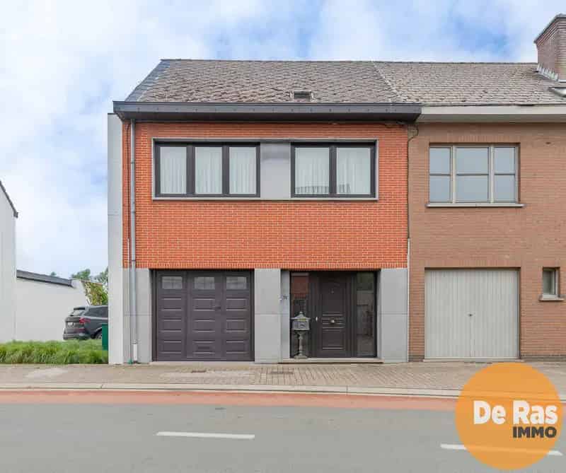 Huis te Huur Haaltert: Gezinswoning met Tuin en Garage