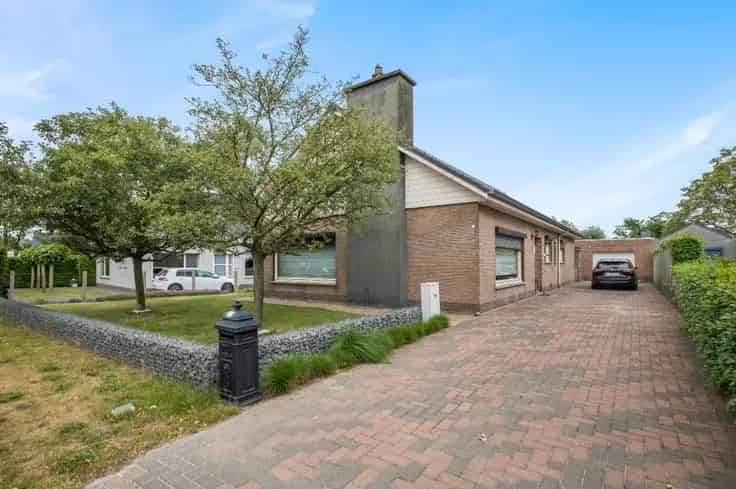 Huis Te Koop De Klinge: Instapklare Bungalow met Tuin en Garage