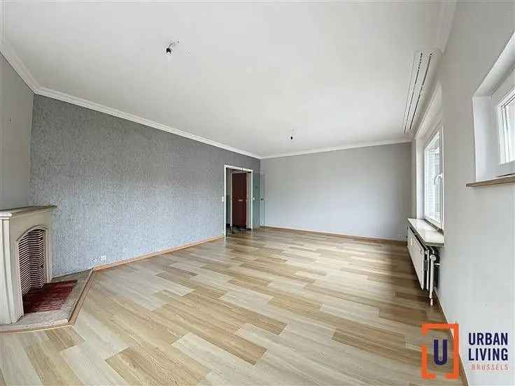 Appartement te Koop Ernest Salulaan 3 slaapkamers Atomium