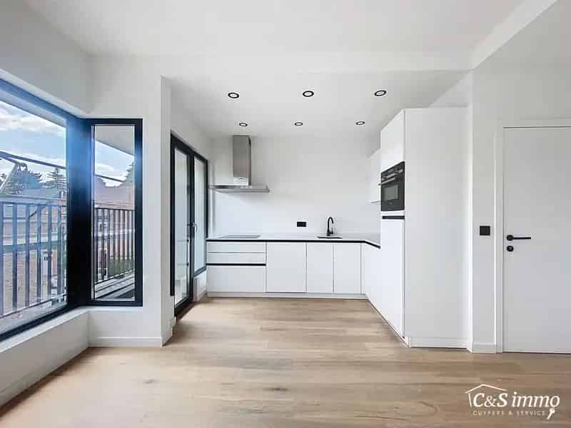 Appartement te koop Edegem Centrum: Gerenoveerd 2 slaapkamers terras