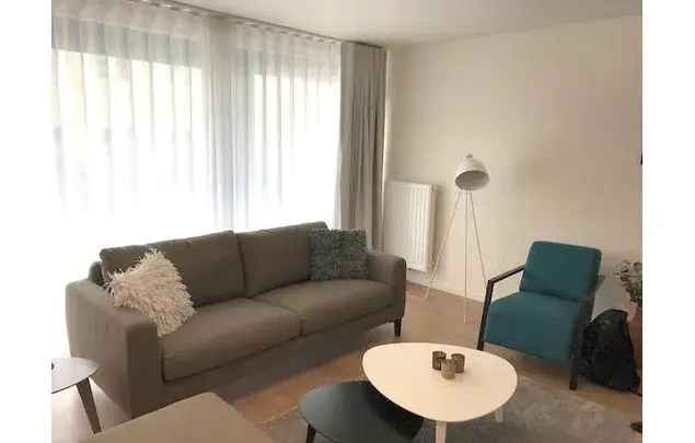 Huur 2 slaapkamer appartement van 85 m² in Brussels