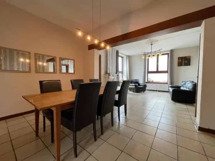 Fermette te renoveren 278m2 grote tuin 5 slaapkamers