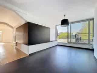Penthouse te koop Ukkel 93m2 2 slaapkamers groot terras