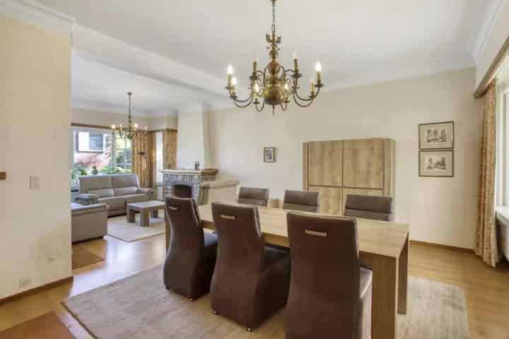 Huis te koop Geel 2 slaapkamers ruime tuin