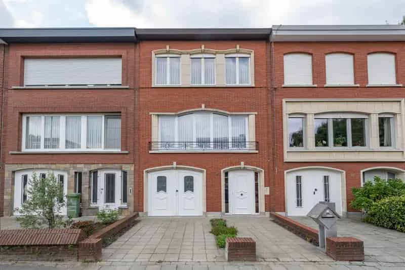 Huis te koop: Lichtrijke woning met tuin en 3 slaapkamers