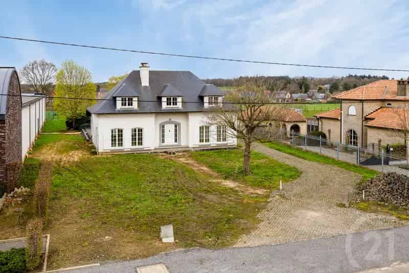 Exclusieve Villa 800m² Te Koop - Volledig Af Te Werken